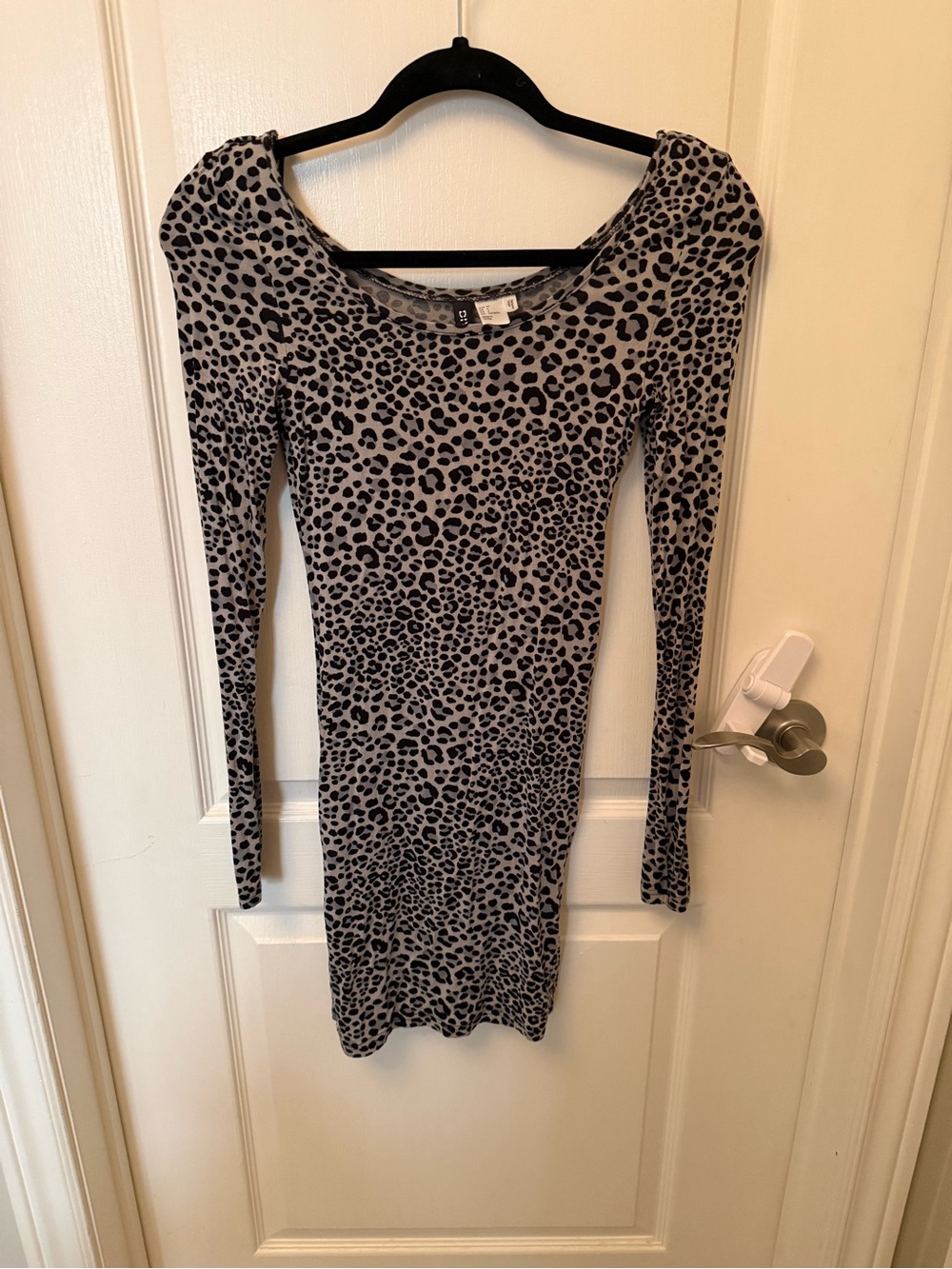 Divided Gray Leopard Print Long-Sleeve Bodycon Dress